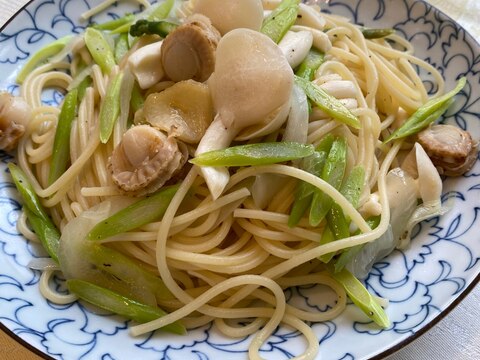 子ども満足！アスパラガスとホタテのペペロンチーノ